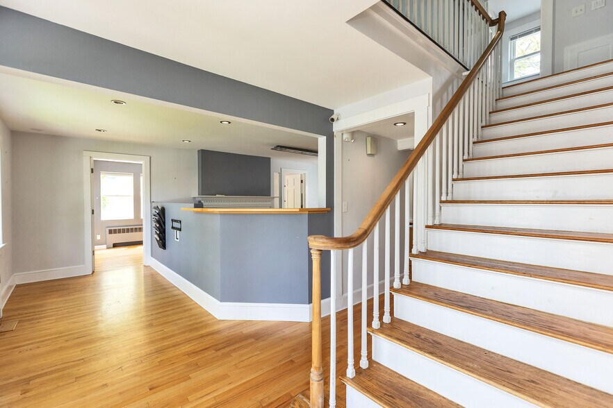 More Photos Of 479 Nashua St, Milford Office For Sale