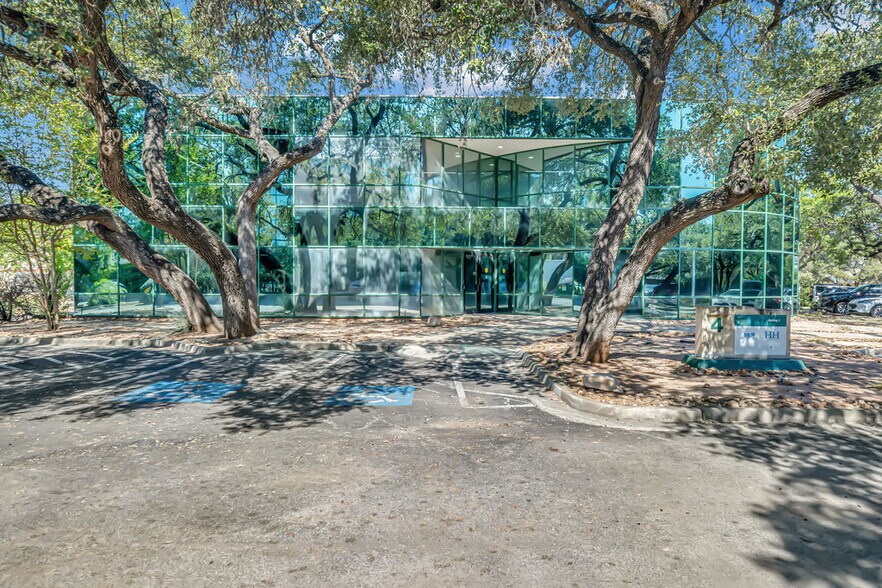 More Photos Of 4242 Medical Dr, San Antonio Unknown For Lease
