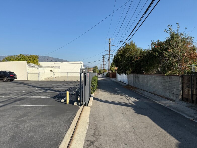 More Photos Of 144-148 E Foothill Blvd, Arcadia Office For Sale