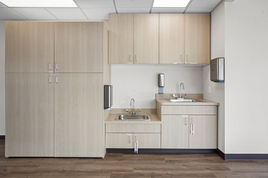 More Photos Of 7610 Mineral Point Rd, Madison Daycare Center For Sale