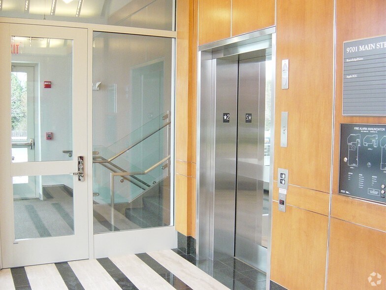 More Photos Of 9701 Main St, Fairfax Office For Lease