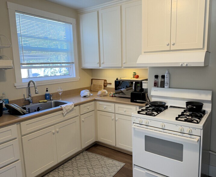 More Photos Of 711 Highland Ave, San Mateo Apartments For Sale