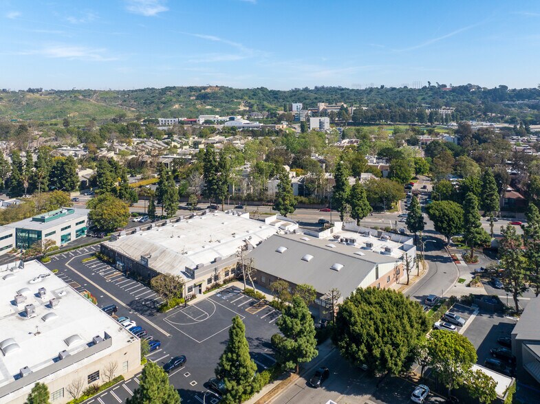 More Photos Of 10567 Jefferson Blvd, Culver City Loft Creative Space For Lease