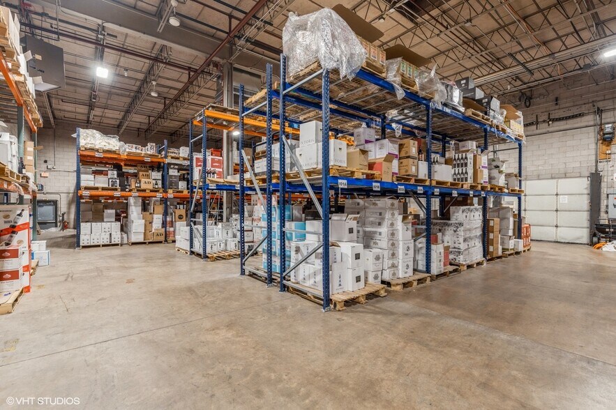 More Photos Of 5900 Howard St, Skokie Warehouse For Sale