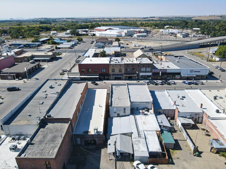 More Photos Of 16 N Main St, Payette Storefront Retail Residential For Sale