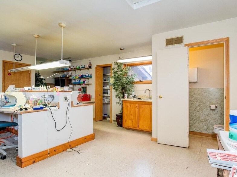 More Photos Of 413 Bridge St, Beaver Healthcare For Sale