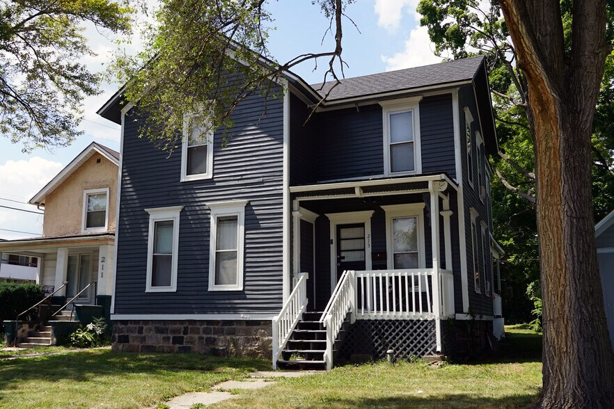 Primary Photo Of 213 Ballard St, Ypsilanti Apartments For Sale