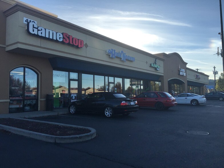 More Photos Of 410 E Holland Rd, Spokane Freestanding For Lease