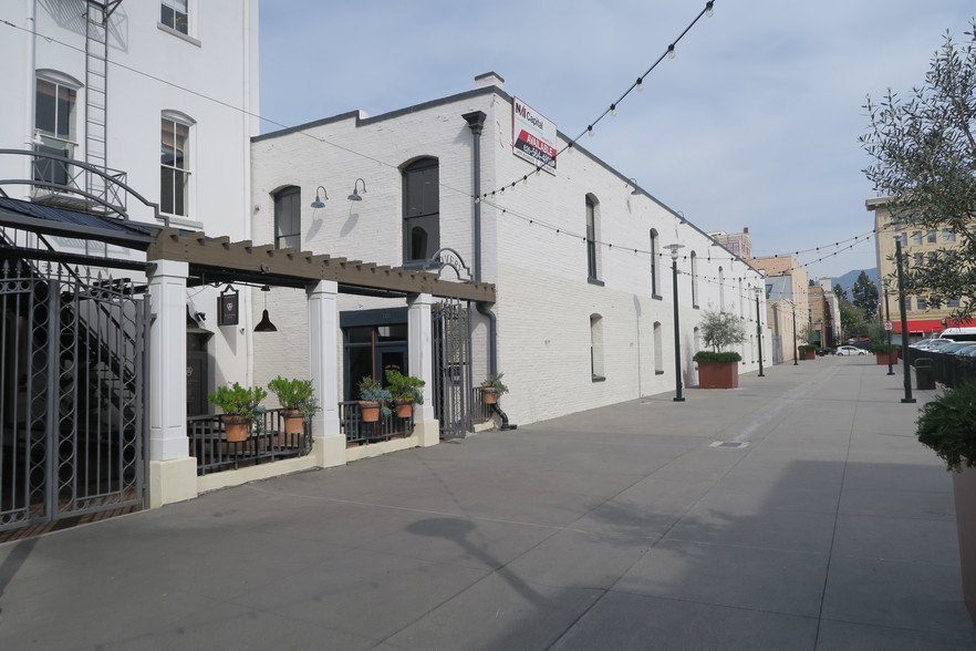 More Photos Of 101 E Green St, Pasadena Loft Creative Space For Lease
