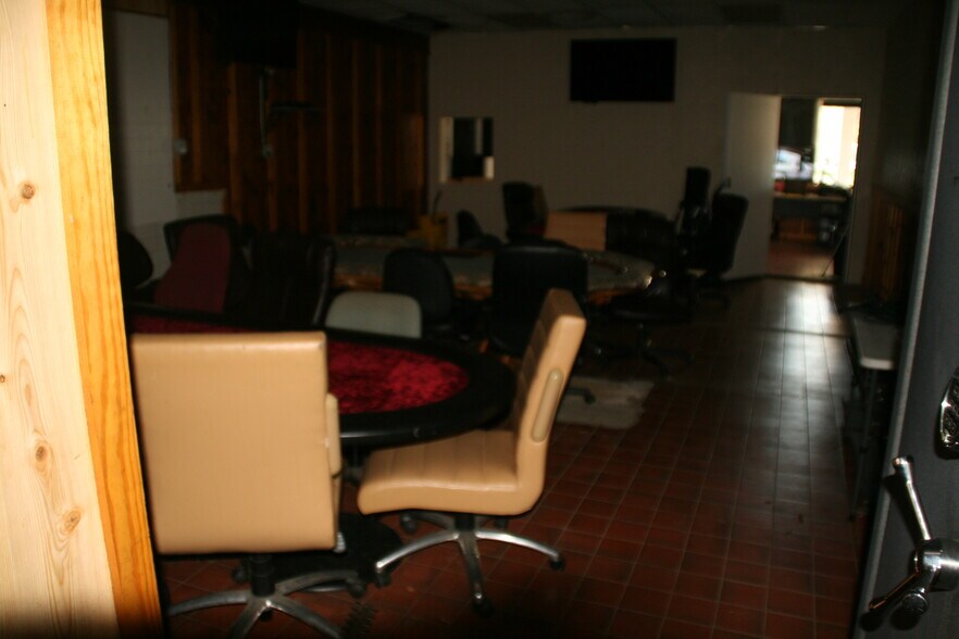 More Photos Of 1308 W Bluff St, Woodville Storefront Retail Office For Sale