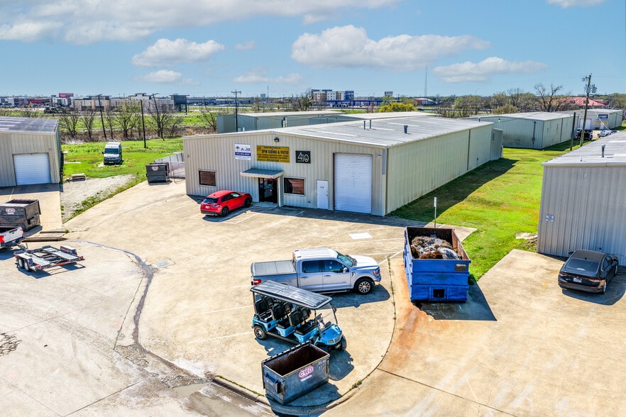 More Photos Of 110 Industrial Dr, Forney Showroom For Sale