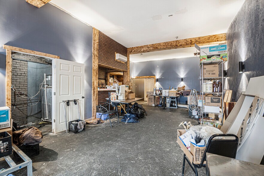 More Photos Of 708-710 Lawrence Ave, Ellwood City General Retail For Sale