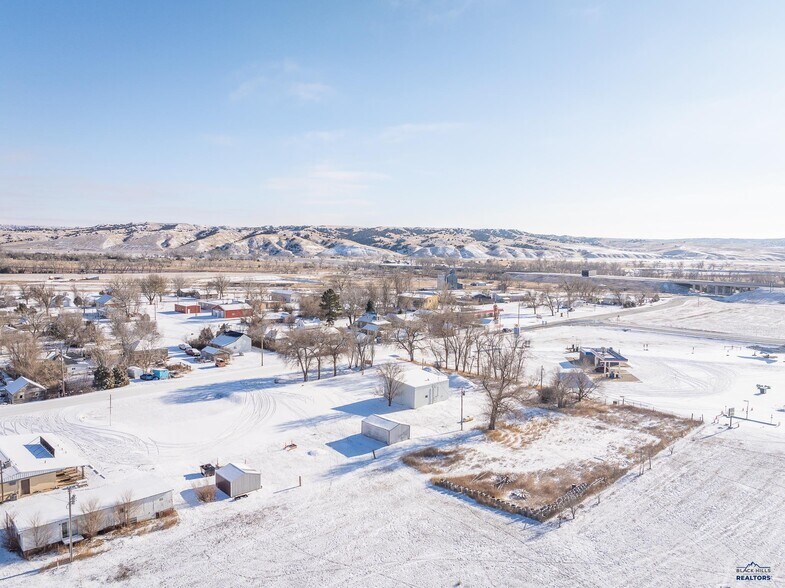 More Photos Of 47 C Ave, Wasta Land For Lease