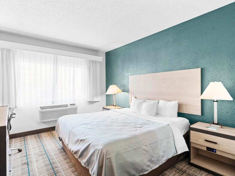 More Photos Of 15150 Brighton Rd, Brighton Hotel For Sale