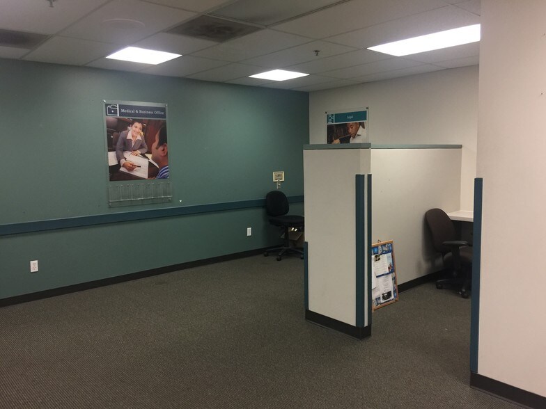 More Photos Of 1045 W Redondo Beach Blvd, Gardena Medical For Lease