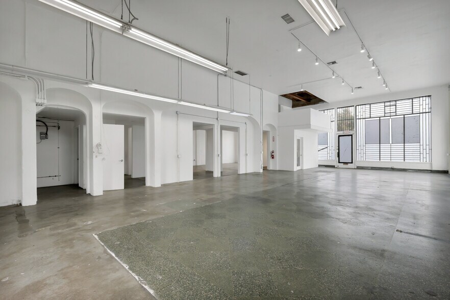 More Photos Of 7176 W Sunset Blvd, Los Angeles Storefront Retail Office For Sale