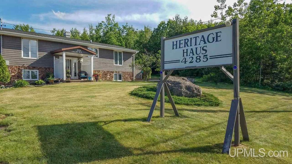 Primary Photo Of 4285 US Highway 41 W, Marquette Hospitality For Sale