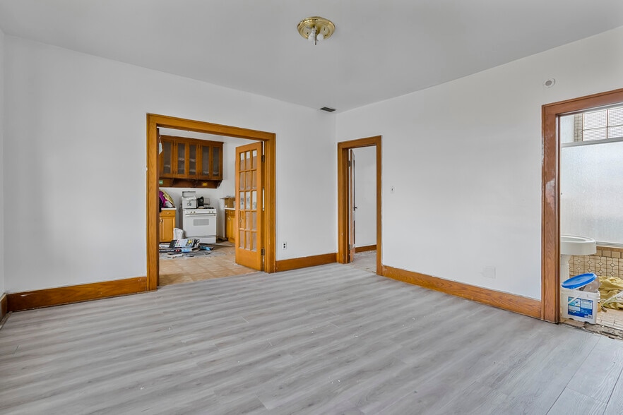 More Photos Of 19403 W Warren Ave, Detroit Storefront Retail Residential For Sale