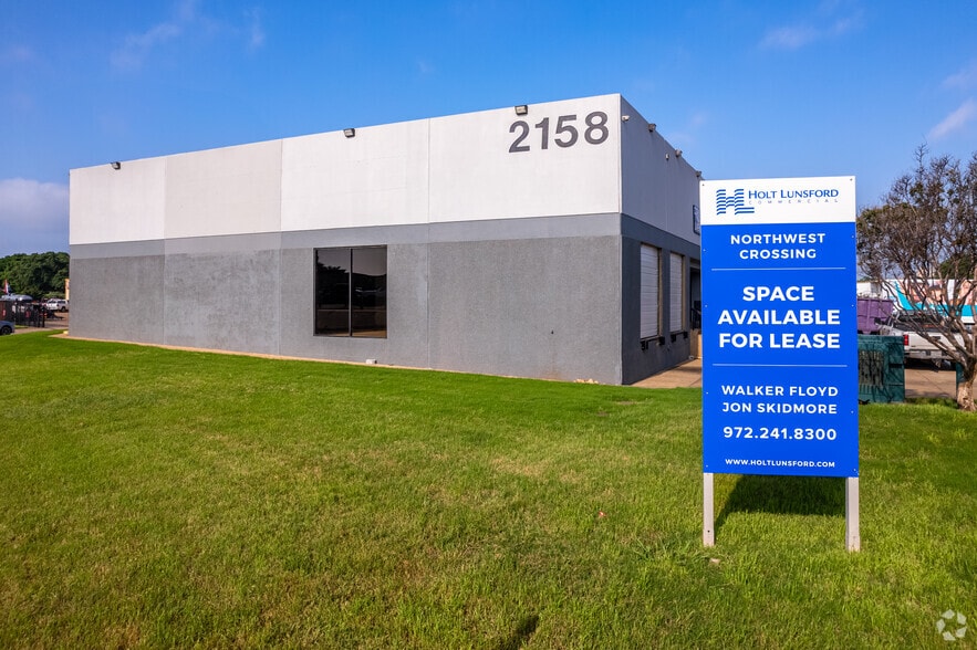 More Photos Of 2154 W Northwest Hwy, Dallas Unknown For Lease