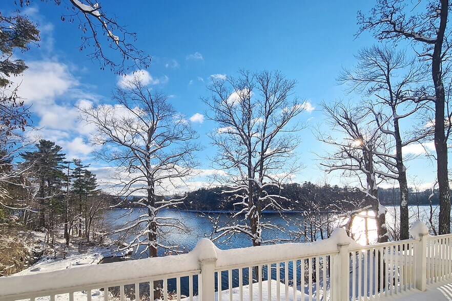 More Photos Of 615 Laurel St, Lee Hospitality For Sale