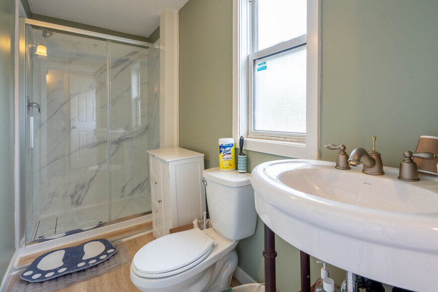 More Photos Of 15995 ON-12 Hwy, Scugog Auto Repair For Sale