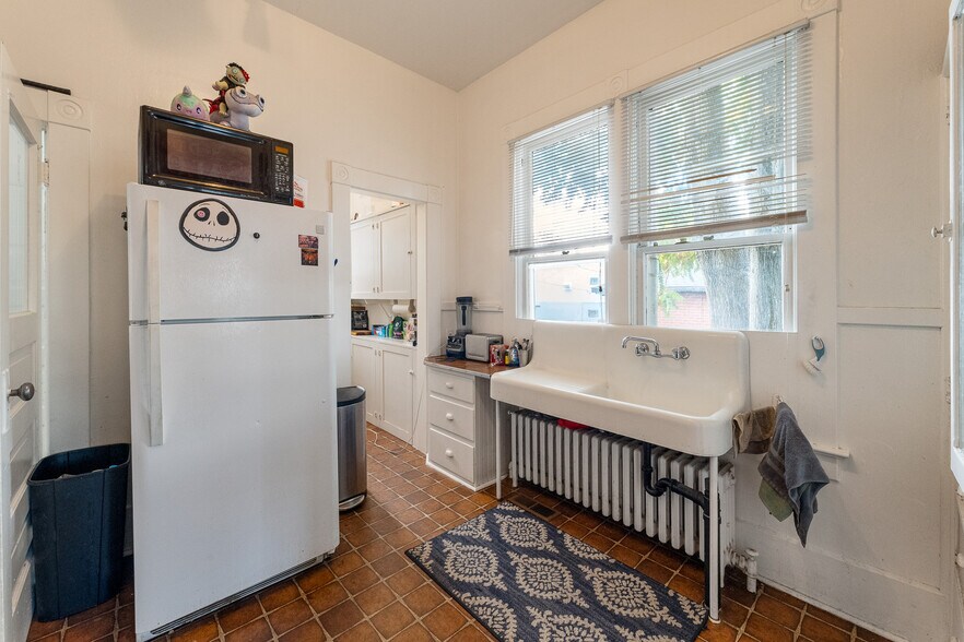More Photos Of 204 Moran St, Reno Apartments For Sale