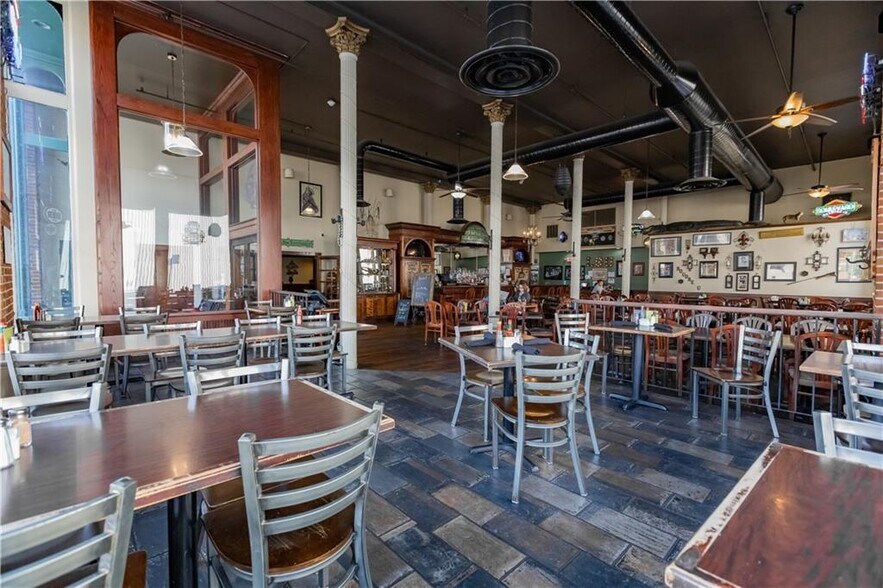 More Photos Of 224 N 4th St, Saint Joseph Office For Lease