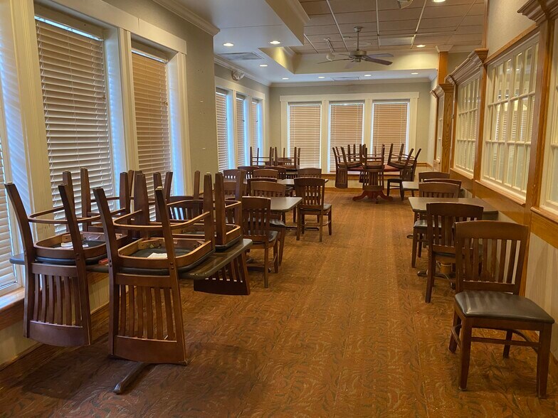 More Photos Of 2199 Riverside Dr, Columbus Restaurant For Lease