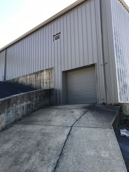 More Photos Of 507 N Gloster St, Tupelo Storefront For Lease