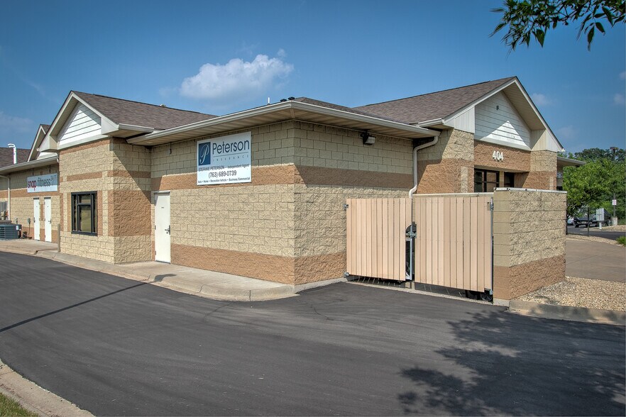 More Photos Of 404-536 Whiskey Rd NW, Isanti Storefront Retail Office For Sale