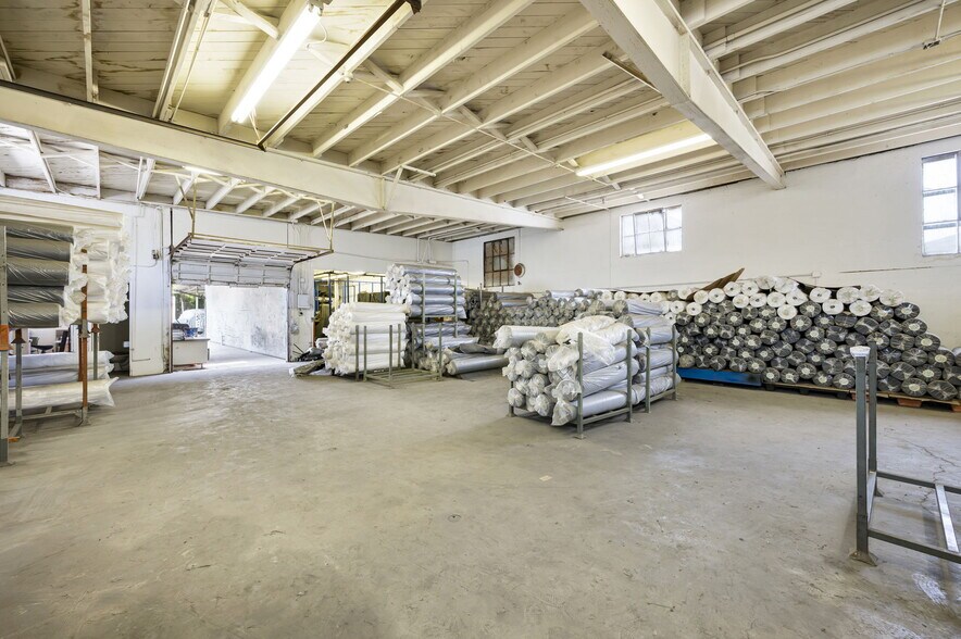 More Photos Of 2250 Martin Luther King Jr Ave, Long Beach Warehouse For Sale