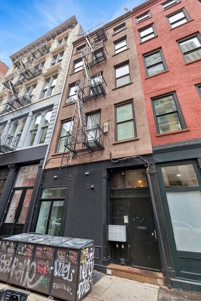 More Photos Of 302 Canal St, New York Apartments For Sale