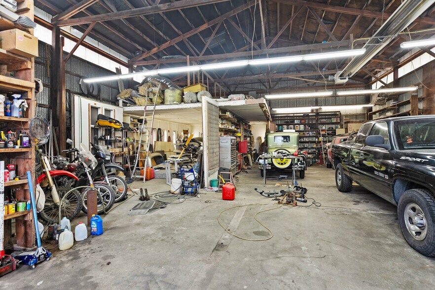 More Photos Of 2401 Old Highway 99 S Rd, Mount Vernon Auto Repair For Sale