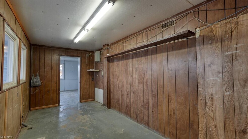More Photos Of 11445 E Pike Rd, Cambridge Light Manufacturing For Lease