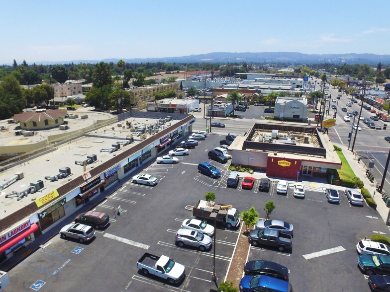 More Photos Of 7604-7628 Reseda Blvd, Reseda Unknown For Lease