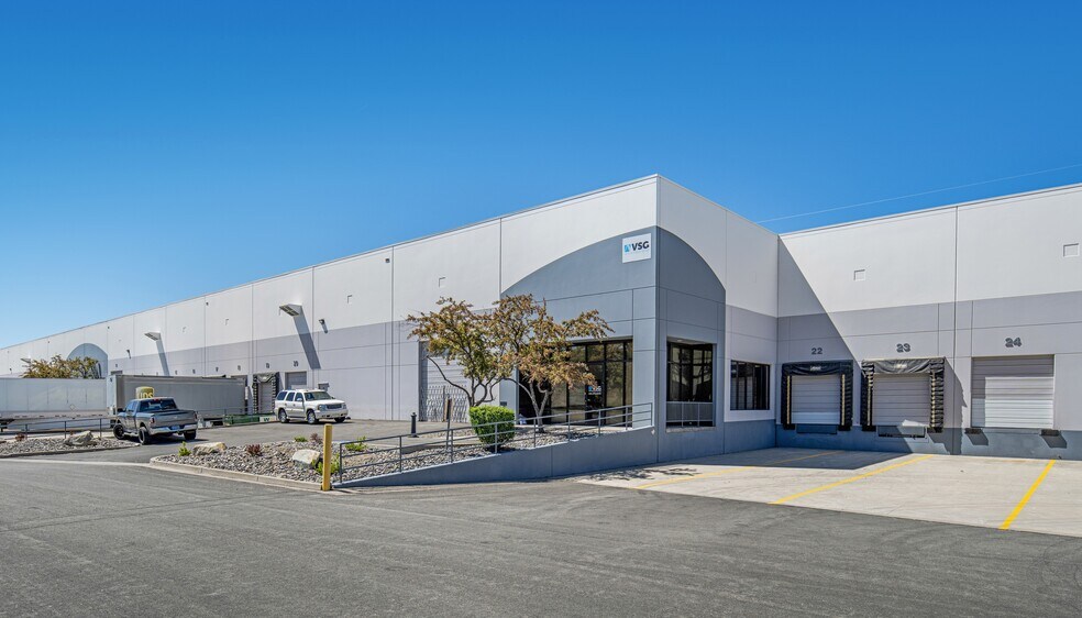 More Photos Of 900 N Hills Blvd, Reno Unknown For Lease