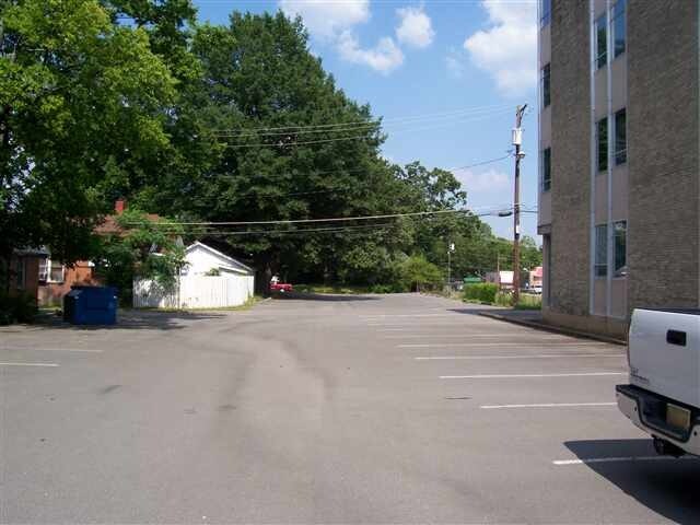 More Photos Of 1800 N Maple St, North Little Rock Office For Sale