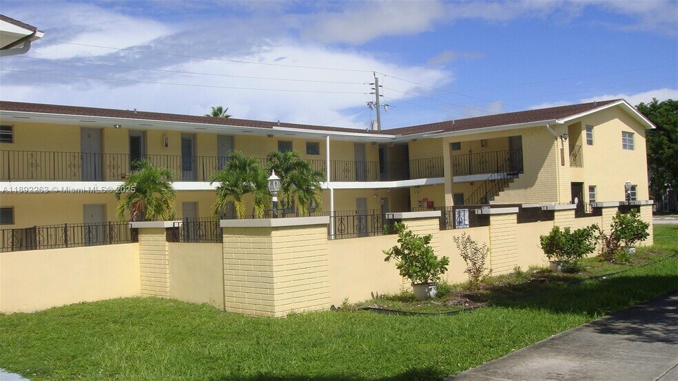 More Photos Of 2285 NE 172nd St, North Miami Beach Apartments For Sale