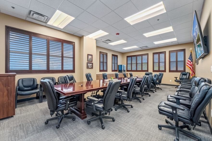 More Photos Of 18335 E 103rd Ave, Commerce City Medical For Sale
