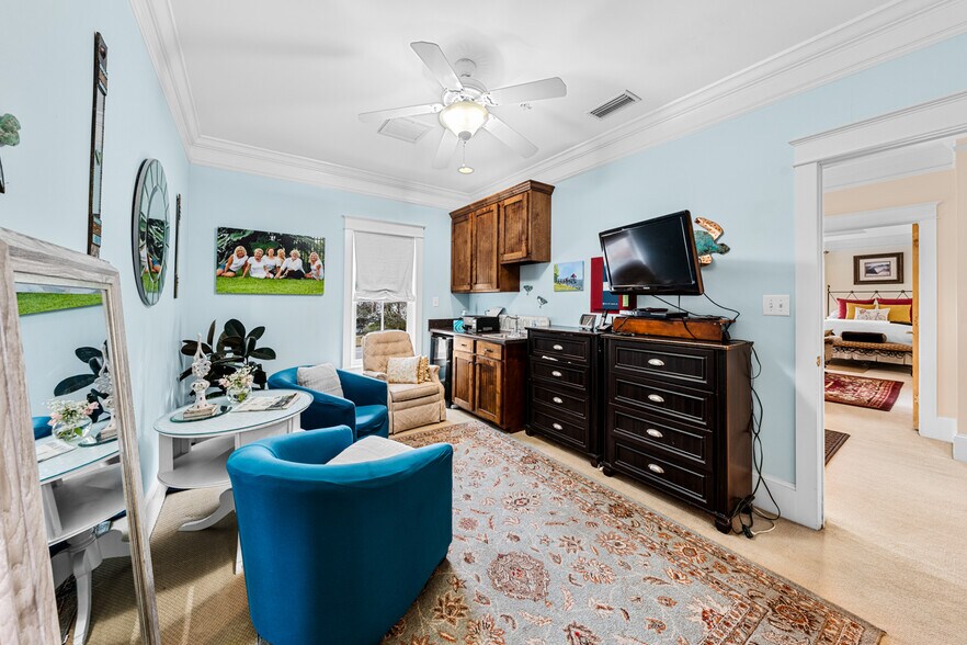 More Photos Of 202 S Mobile St, Fairhope Hospitality For Sale