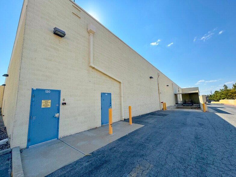 More Photos Of 716 S Boulder Hwy, Henderson General Retail For Sale