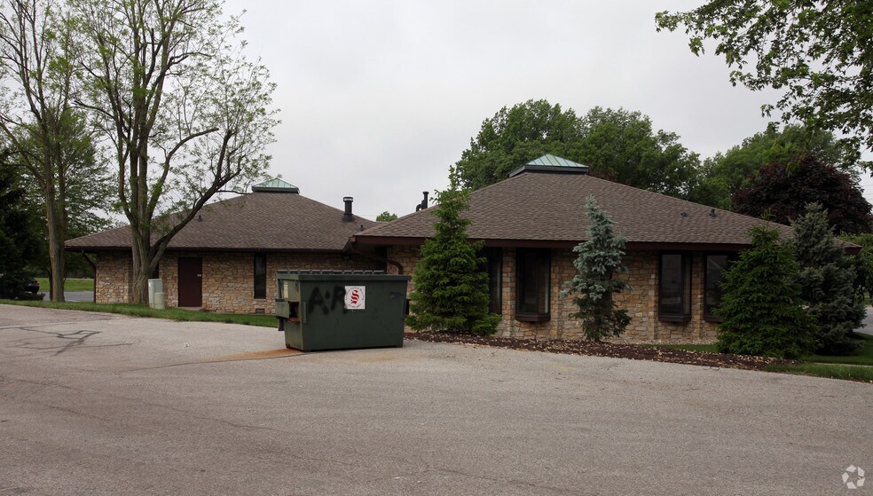 More Photos Of 8101 S Shelby St, Indianapolis Medical For Lease