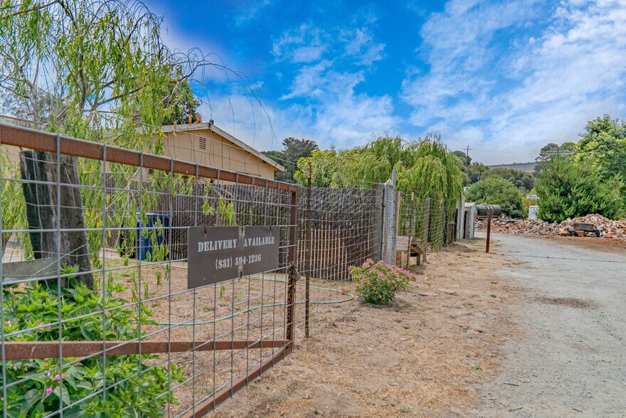 More Photos Of 10050 Reese Cir, Prunedale Warehouse For Sale