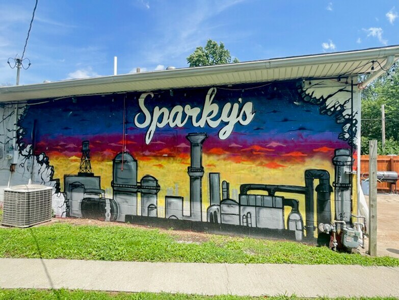 More Photos Of 1112 Madison St, South Roxana Restaurant For Sale