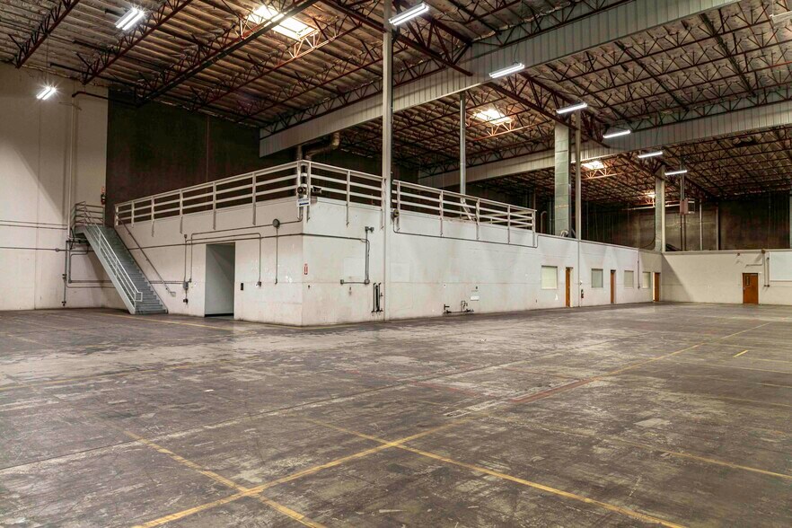 More Photos Of 600 S McClure Rd, Modesto Warehouse For Lease