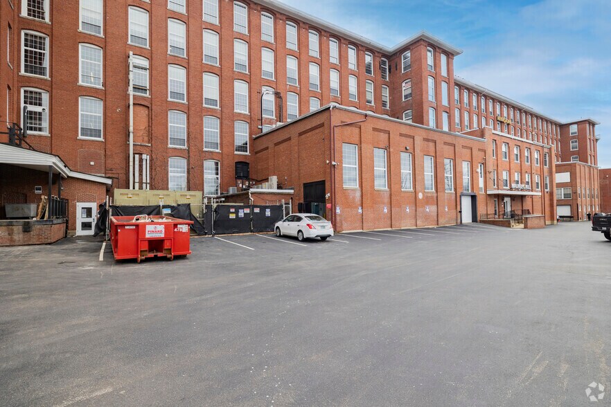 More Photos Of 250 Commercial St, Manchester Light Manufacturing For Lease