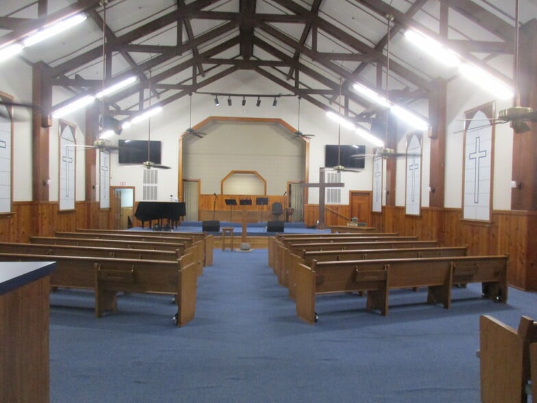 More Photos Of 4501 W 8th St, Tulsa Religious Facility For Sale