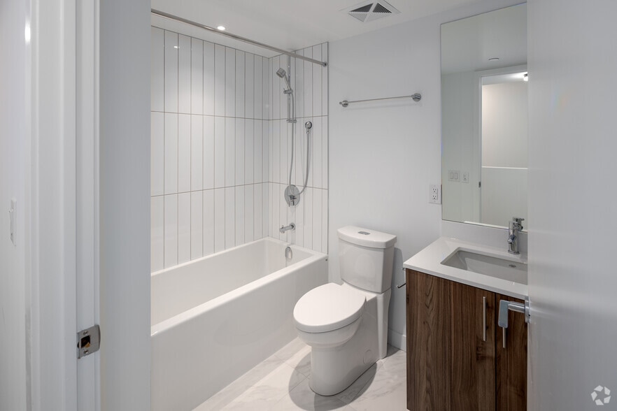 More Photos Of 9 Croham Rd, Toronto Apartments For Lease