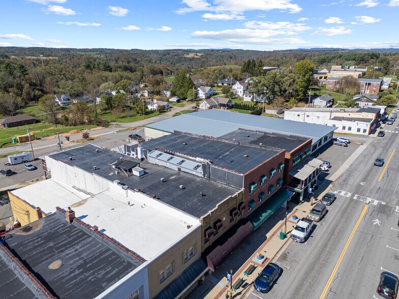 More Photos Of 522 N Main St, Hillsville Office Residential For Sale