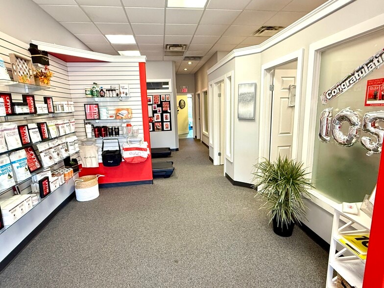 More Photos Of 5212 48 St, Red Deer Office For Sale